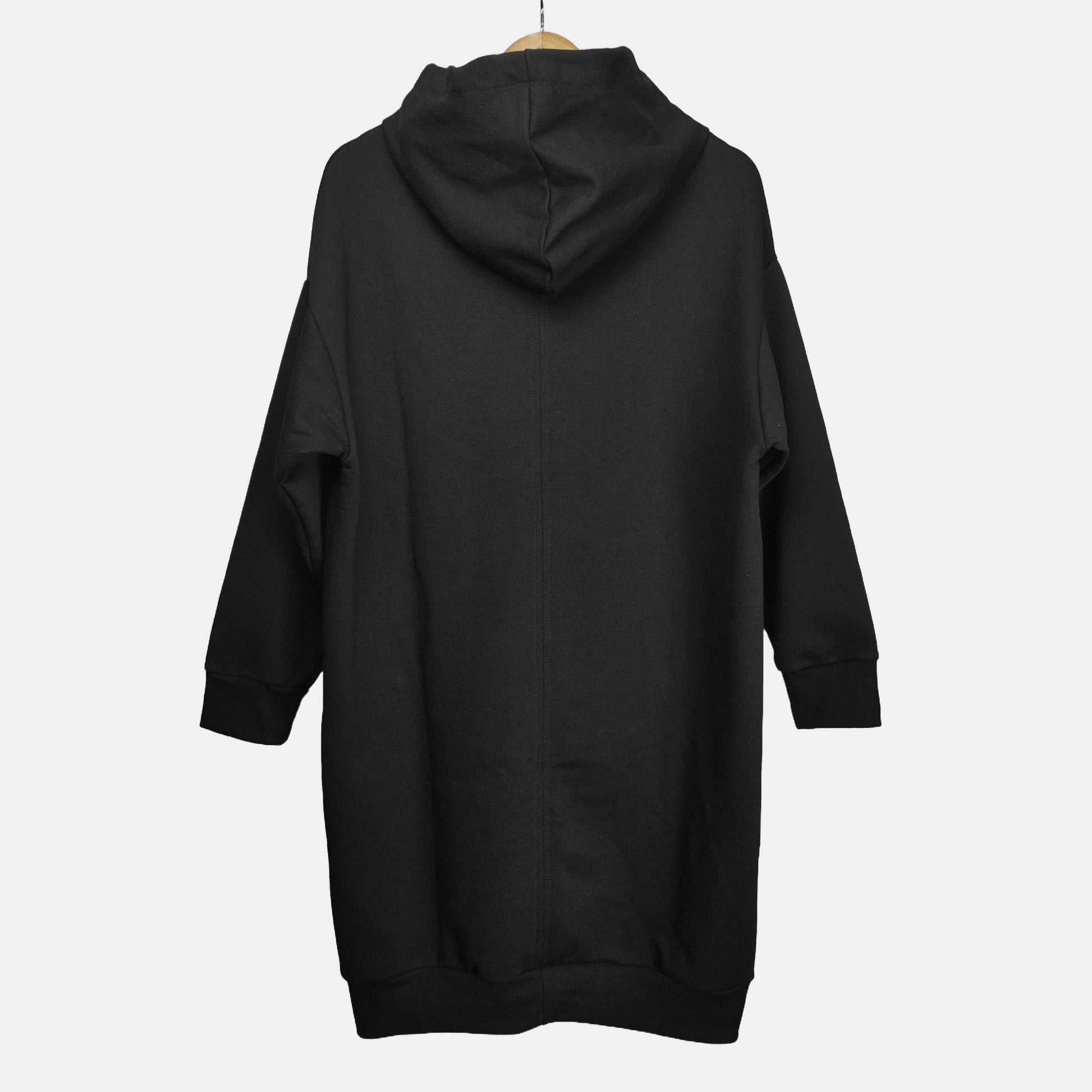 Espalda abrigo o chaqueta larga con capota color negro