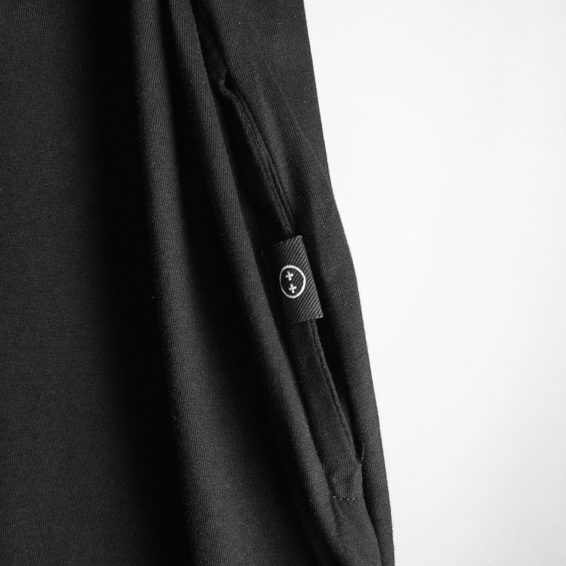 Vestido siabatto detalle de bolsillo color negro