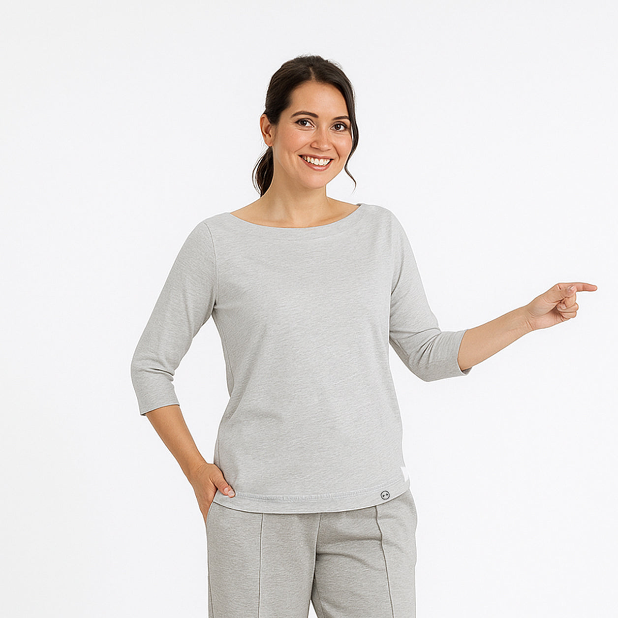 Camiseta Básica | Escote Bandeja
